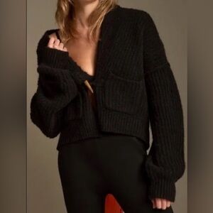 Women's Black shawl collar toggle front cardigan medium